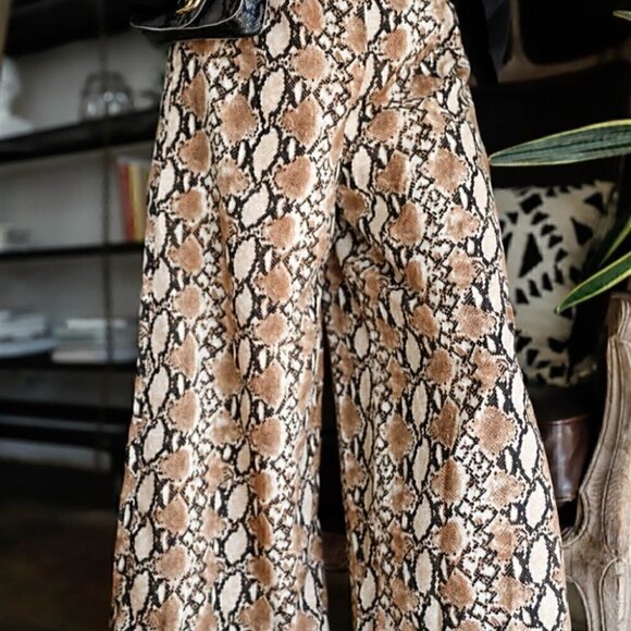 Wild Animal snake Print Wide Legged Pants tan - Picture 4 of 5